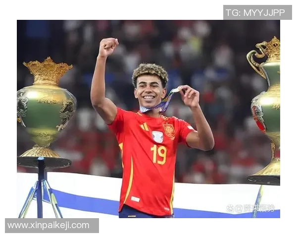 新生代足球巨星崛起 探索未来足球的潜力与挑战 新生代足球巨星崛起 探索未来足球的潜力与挑战